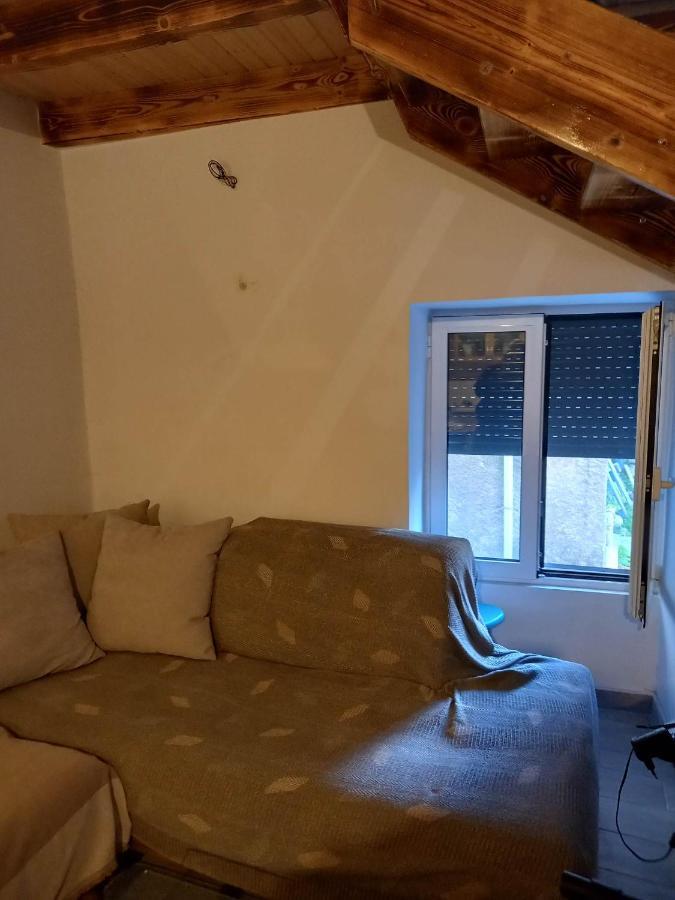 Fofi Apartment Agioi Deka  ภายนอก รูปภาพ